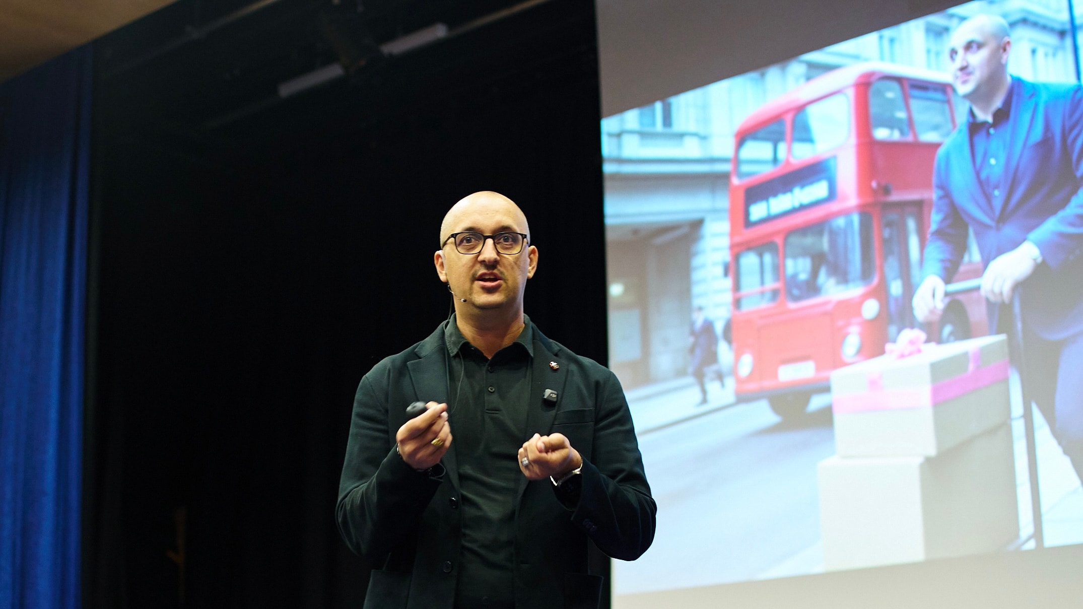 James Poulter speaking at an event - Photo 12